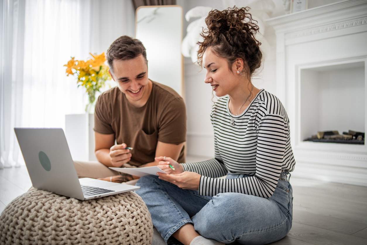 Couple on computer